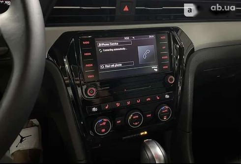 Volkswagen Passat 2020 - фото 22