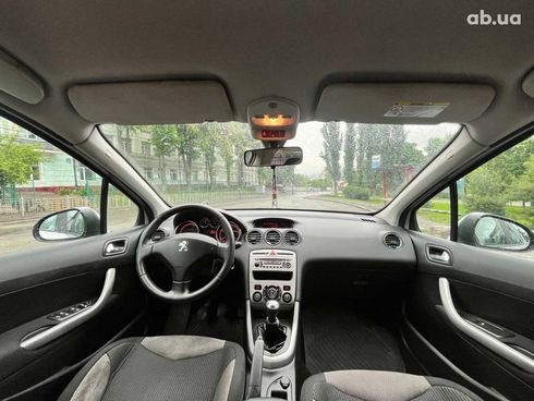 Peugeot 308 2011 серый - фото 21