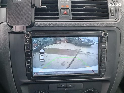 Volkswagen Jetta 2015 белый - фото 23