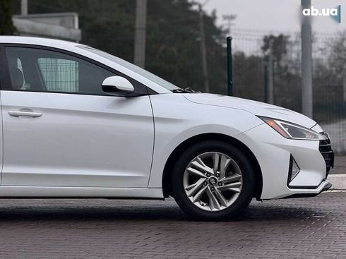 Hyundai Elantra 2019 - фото 13