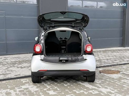 Smart Fortwo 2019 - фото 7