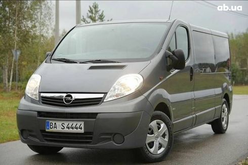 Opel Vivaro 2012 серый - фото 3