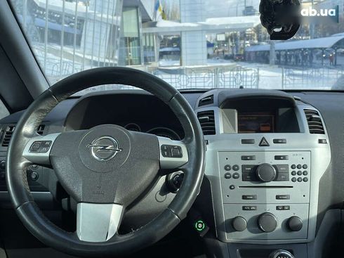 Opel Zafira 2012 - фото 21