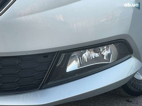 Skoda Fabia 2020 - фото 10