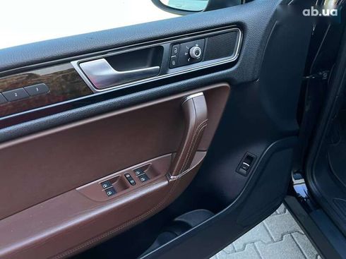 Volkswagen Touareg 2015 - фото 12