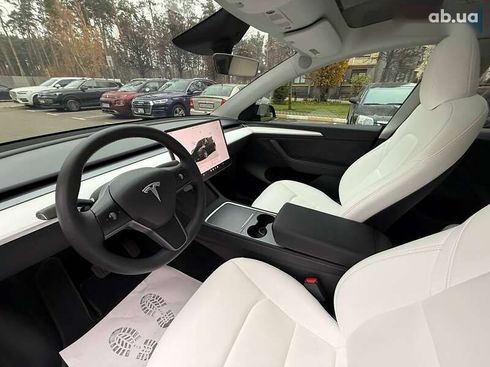 Tesla Model Y 2023 - фото 9