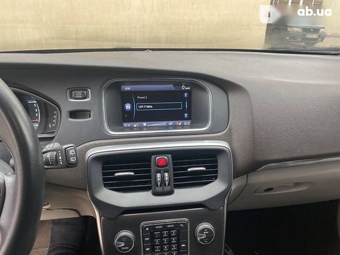 Volvo V40 2015 - фото 4