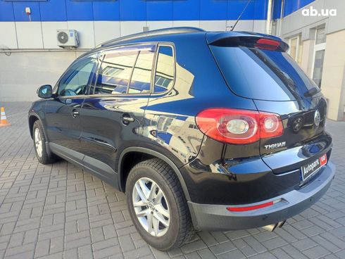 Volkswagen Tiguan 2010 черный - фото 25