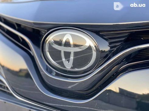 Toyota Camry 2019 - фото 17