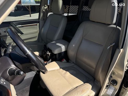 Mitsubishi Pajero Wagon 2008 бежевый - фото 23