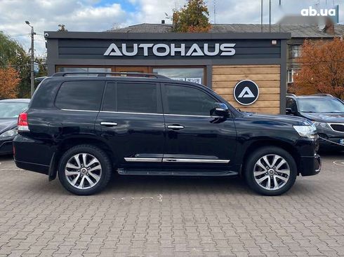Toyota Land Cruiser 2018 - фото 4