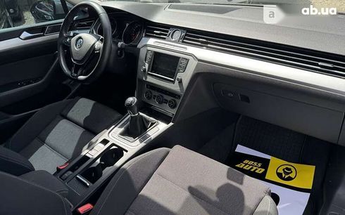 Volkswagen Passat 2015 - фото 21