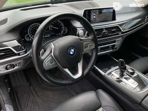 BMW 7 Series iPerformance 2017 - фото 20