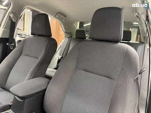 Toyota Corolla 2017 - фото 21