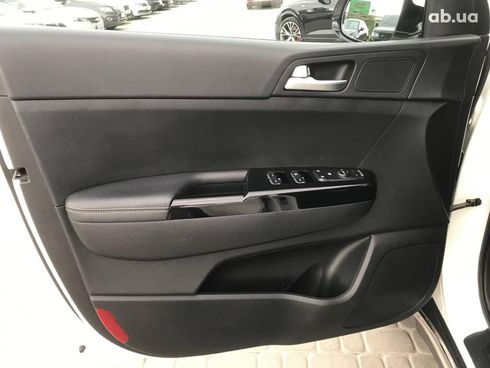 Kia Sportage 2017 белый - фото 23