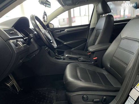 Volkswagen Passat 2017 - фото 21