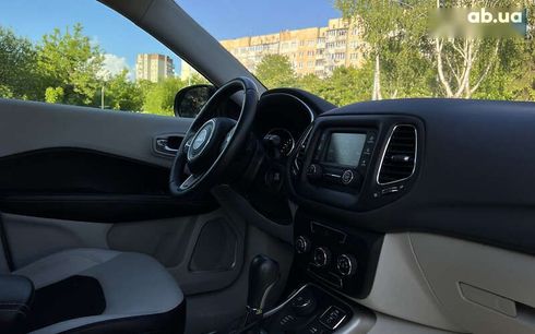 Jeep Compass 2018 - фото 10