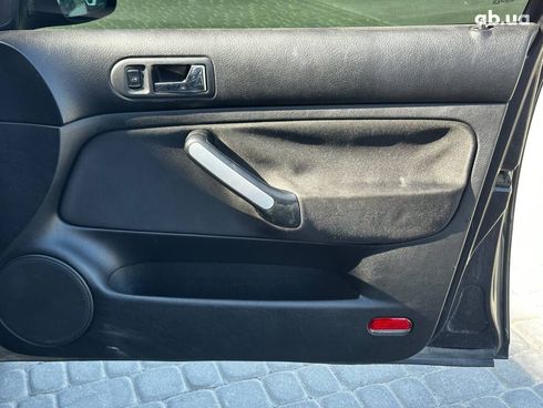 Volkswagen Bora 2001 черный - фото 22
