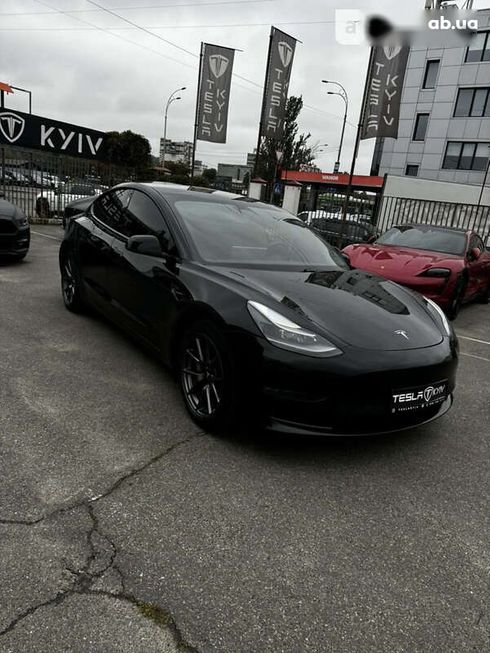 Tesla Model 3 2021 - фото 15