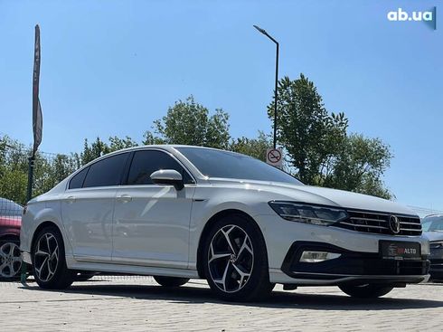 Volkswagen Passat 2021 - фото 12