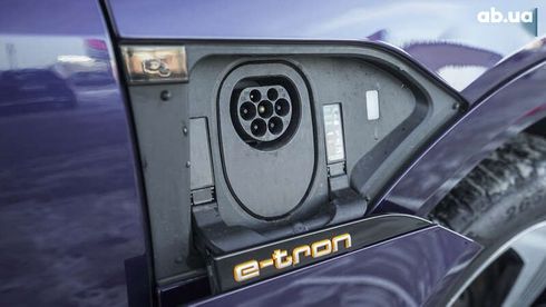Audi E-Tron 2020 - фото 16