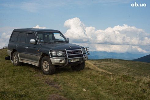 Mitsubishi Pajero 1999 - фото 2