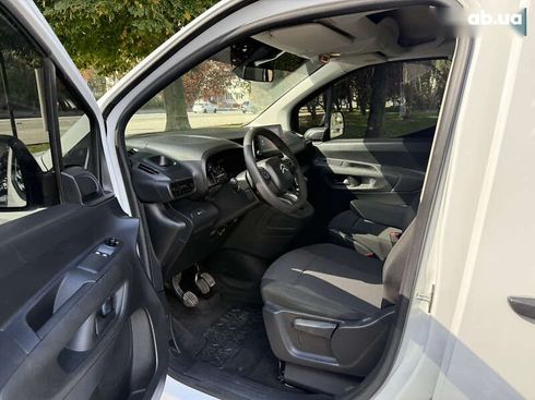 Citroёn Berlingo 2023 - фото 26
