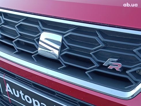 SEAT Arona 2018 красный - фото 17