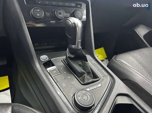 Volkswagen Tiguan 2017 - фото 12
