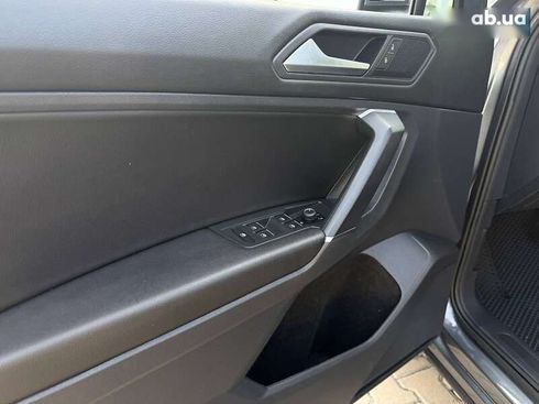 Volkswagen Tiguan 2019 - фото 24