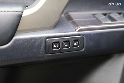 Lexus GX 2020 - фото 28