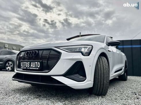 Audi E-Tron 2021 - фото 15