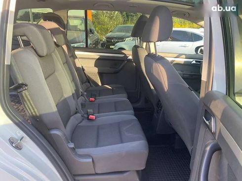 Volkswagen Touran 2015 - фото 21