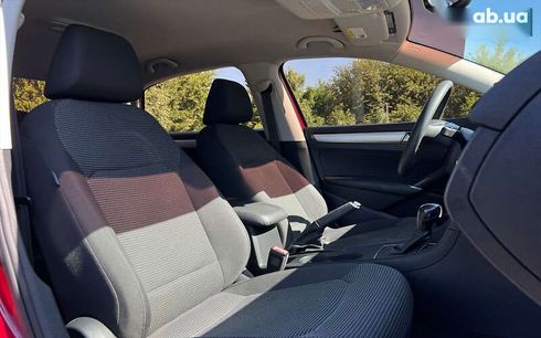 Volkswagen Passat 2016 - фото 9