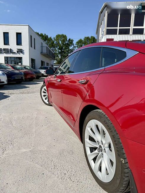 Tesla Model S 2017 - фото 13