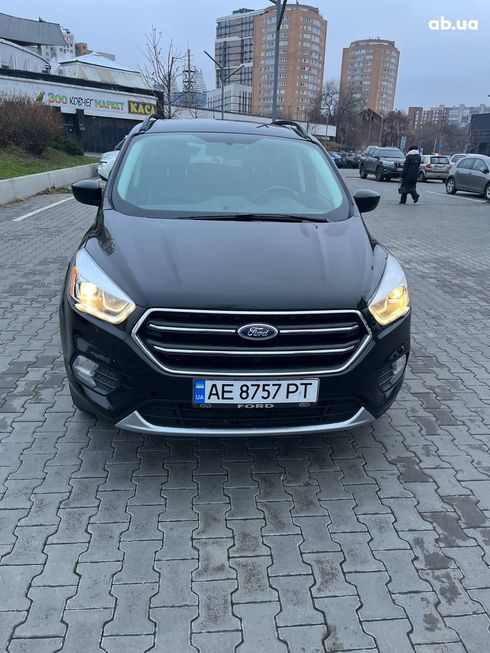 Ford Escape 2018 черный - фото 7