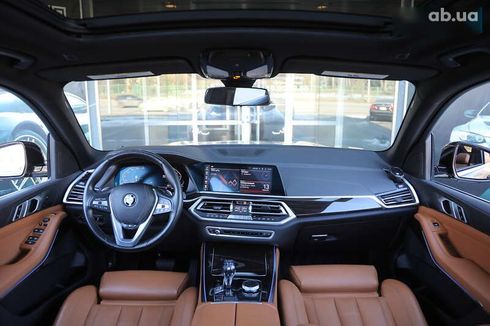 BMW X5 2019 - фото 12