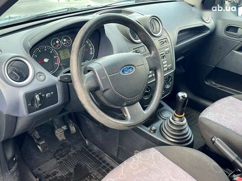 Ford Fiesta 2006 - фото 23