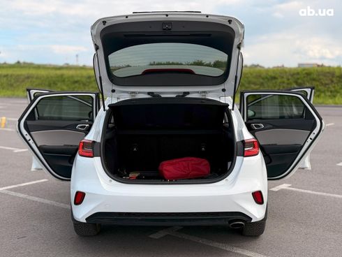 Kia Cee'd 2019 белый - фото 34