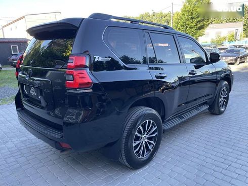 Toyota Land Cruiser Prado 2018 - фото 12