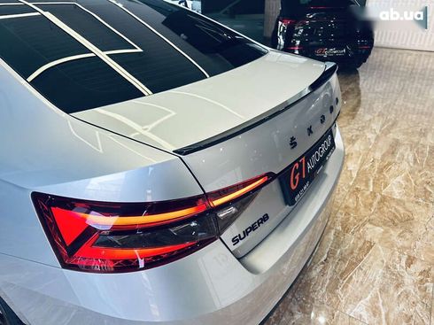 Skoda Superb 2023 - фото 12
