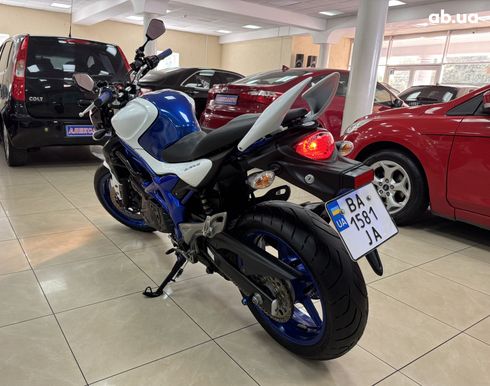 Suzuki Gladius 2012 синий - фото 3