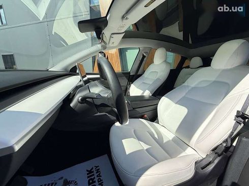 Tesla Model Y 2023 - фото 12