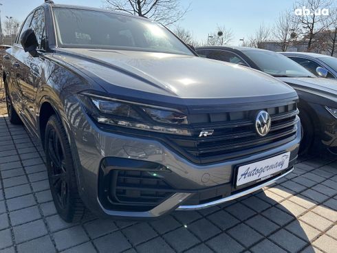 Volkswagen Touareg 2022 - фото 28