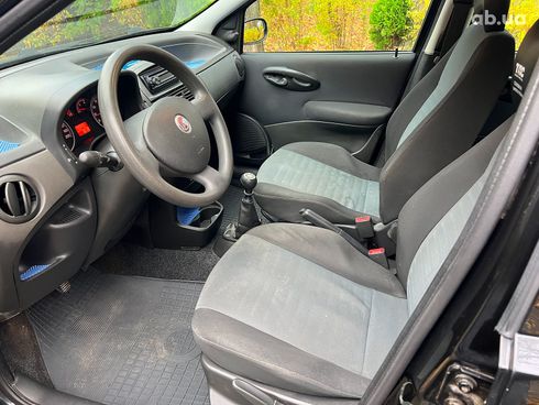 Fiat Punto 2008 черный - фото 10