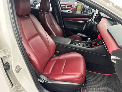 Mazda 3 2019 белый - фото 39