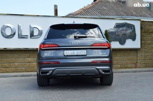 Audi Q7 2020 - фото 16