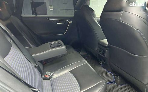 Toyota RAV4 2020 - фото 16