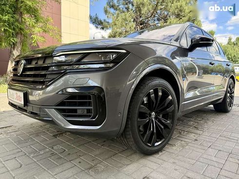 Volkswagen Touareg 2020 - фото 3