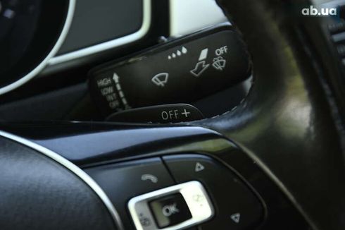 Volkswagen Passat 2017 - фото 28